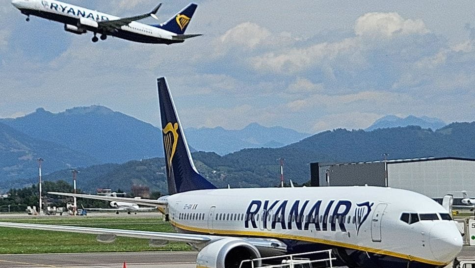 Caos a Barcellona, 11 ore in aeroporto e volo cancellato