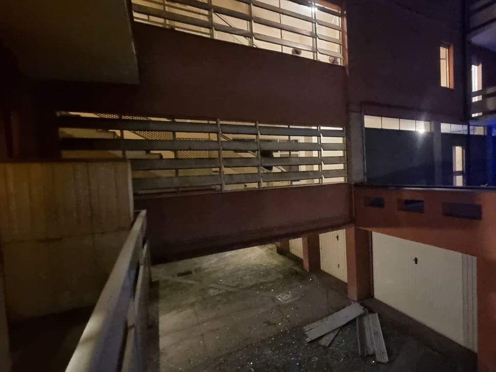 Esplosione a Bergamo, un boato scuote Borgo Santa Caterina: otto feriti, due gravissimi - Foto e video