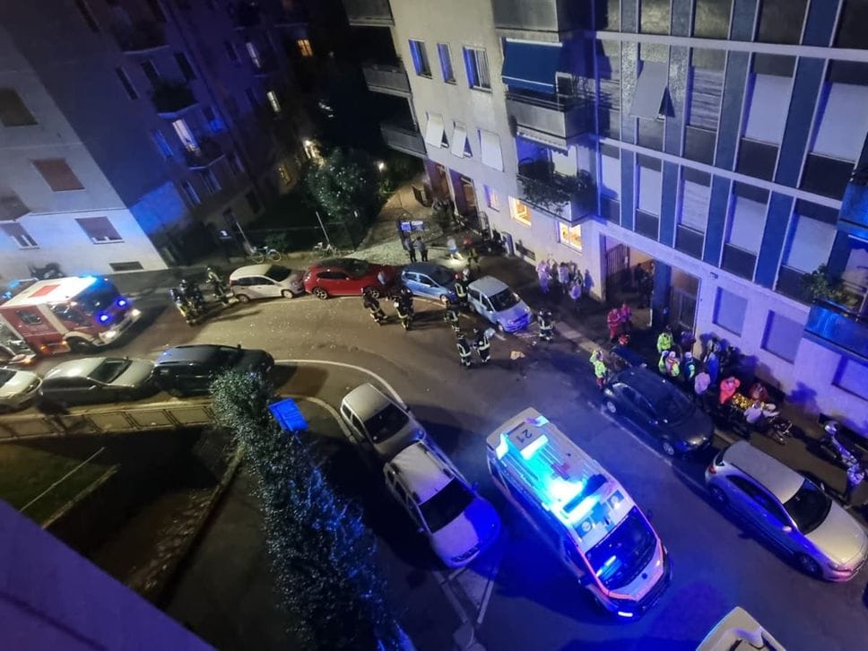 Esplosione a Bergamo, un boato scuote Borgo Santa Caterina: otto feriti, due gravissimi - Foto e video