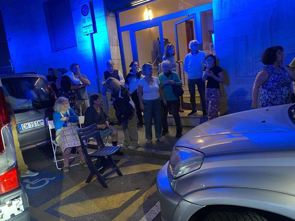 Esplosione a Bergamo, un boato scuote Borgo Santa Caterina: otto feriti, due gravissimi - Foto e video
