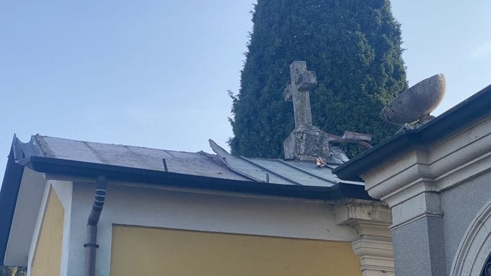 https://storage.ecodibergamo.it/media/photologue/2026/10/5/photos/cache/nuovo-furto-di-rame-ad-arcene-dopo-lasilo-razzia-al-cimitero_ee247078-c028-11f1-a5f8-19dda2a8bce9_1920_1080_v3_large_16_9.jpeg
