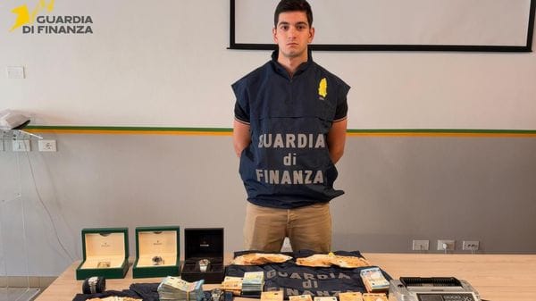 Frodi fiscali e riciclaggio, coinvolta anche la Bergamasca: sequestri per 37 milioni - Foto e video