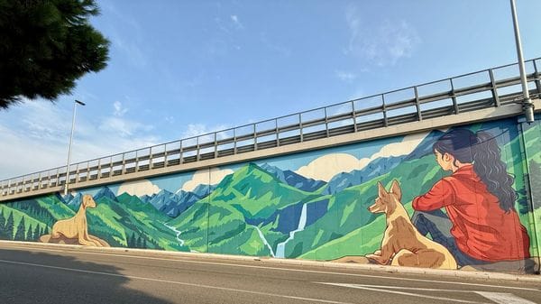 Il murale delle Orobie, biglietto da visita in città
