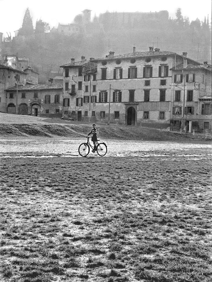 Addio a Modonesi, l’occhio che fotografava un mondo di sentimenti