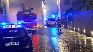 Gandino, una coperta elettrica causa un incendio: palazzina inagibile