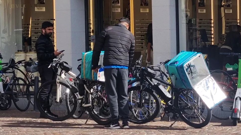 Un rider del delivery