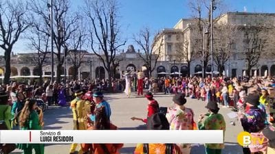 https://storage.ecodibergamo.it/media/photologue/2026/2/10/photos/cache/carnevale-2026-al-centro-le-olimpiadi_1b98e04c-0680-11f1-8e99-59a411c1f2b9_display.jpg