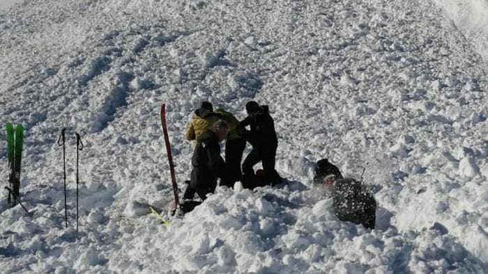 Travolti da una valanga in Val Cervia: salvi due scialpinisti di Sorisole