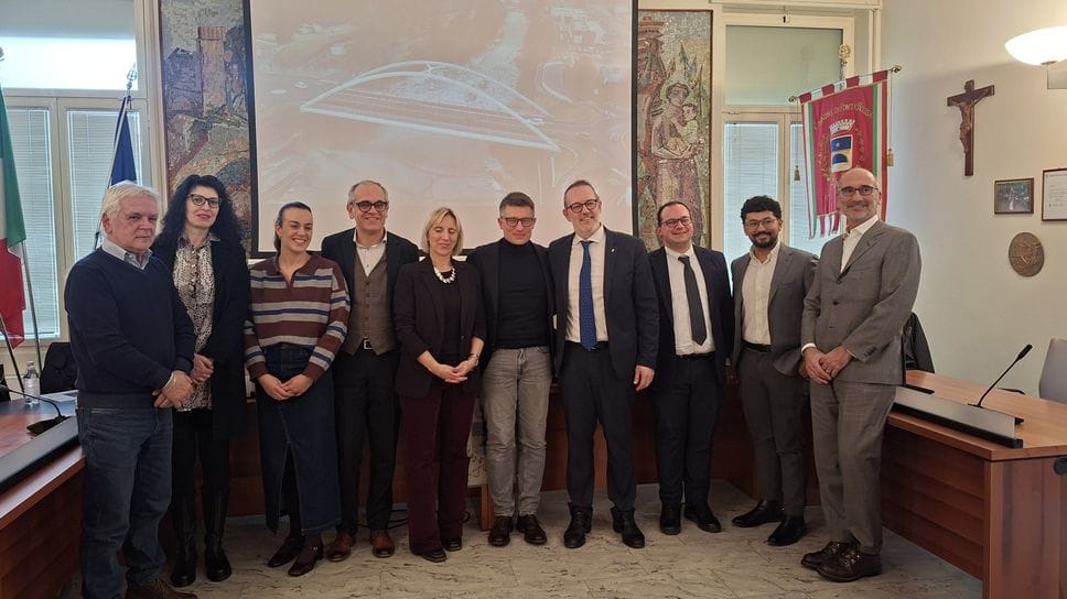Presentato ieri in conferenza stampa il progetto esecutivo dell’opera. Al centro Terzi, Mazzoleni e Gandolfi