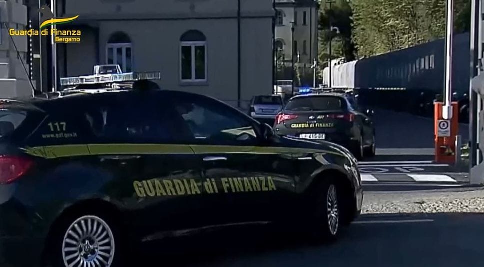 Venerdì 13 febbraio i finanzieri erano impegnati in un controllo del territorio, quando hanno sequestrato chili di tabacco e arrestato due moldavi