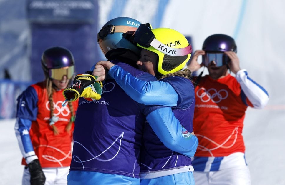 L’abbraccio tra Lorenzo Sommariva e Michela Moioli