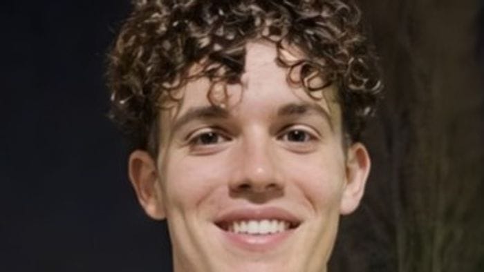 l8217abbraccio a francesco mercoled236 alle 15 i funerali in diretta fb l8217appello della mamma cerchiamo testimoni