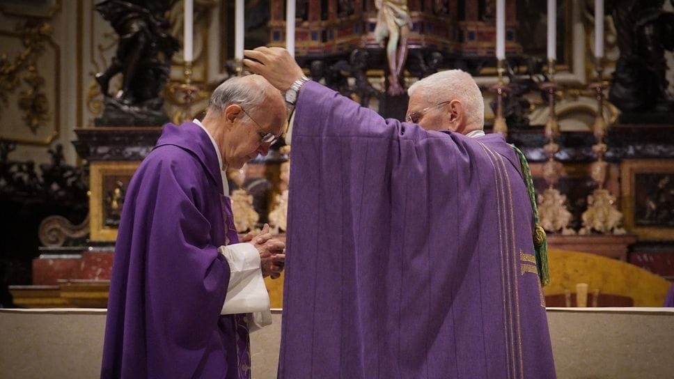 Il Vescovo Francesco Beschi durante la celebrazione del Mercoledì delle Ceneri