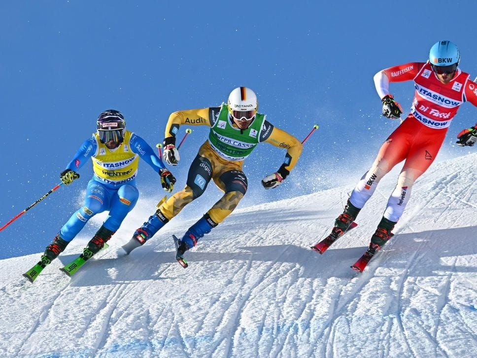 Federico Tomasoni in azione (il primo a sinistra)