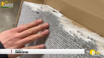 https://storage.ecodibergamo.it/media/photologue/2026/2/20/photos/cache/smantellata-dalla-guardia-di-finanza-una-fabbrica-clandestina-di-sigarette_dd32dc3c-0e7b-11f1-8d44-95992ff87253_display.jpg