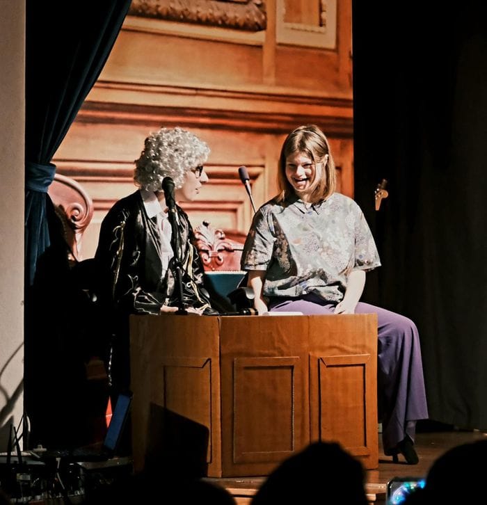 Un momento di uno spettacolo