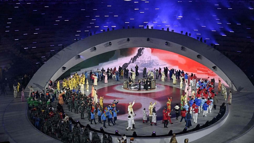 L’Arena di Verona vista dall’alto durante la cerimonia di chiusura dei Giochi Olimpici di Milano Cortina