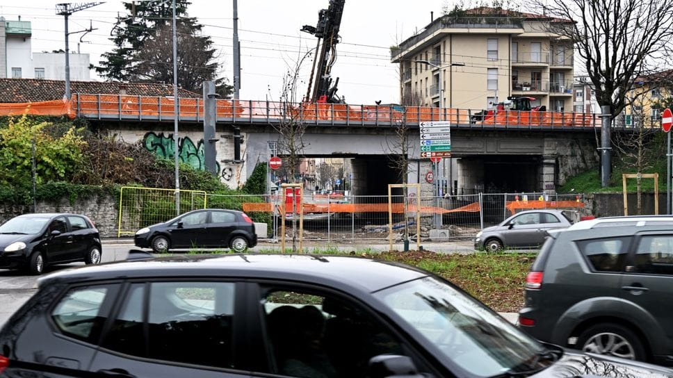 I lavori in via San Bernardino a Bergamo