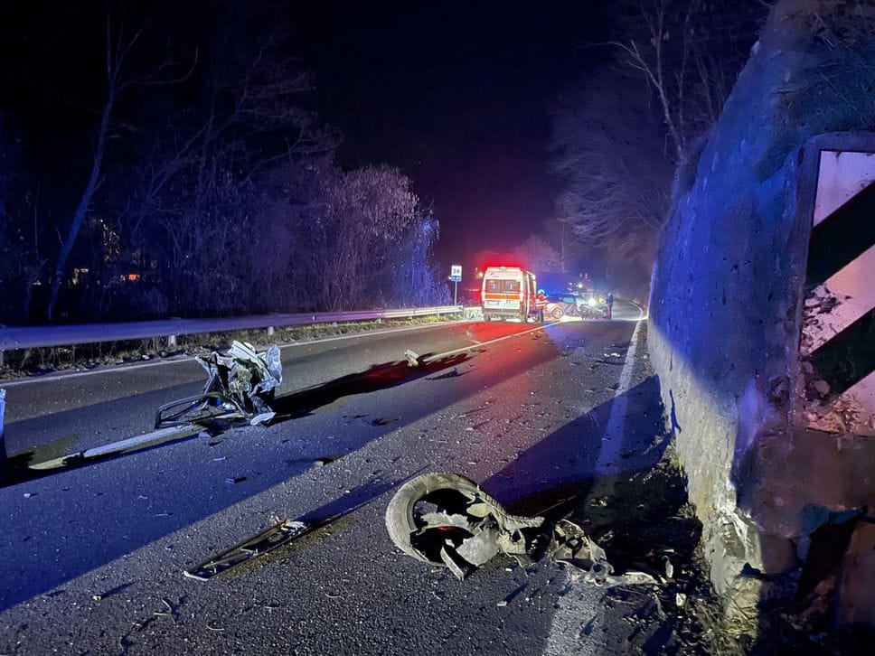 L’auto coinvolta nell’incidente di Casnigo avvenuto domenica 23 febbraio verso mezzanotte, ferito un 32enne