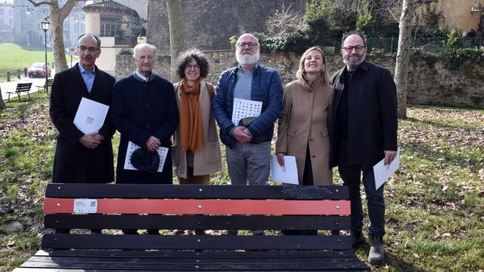 a spasso sulle mura in walkcast un tour narrato in cinque lingue