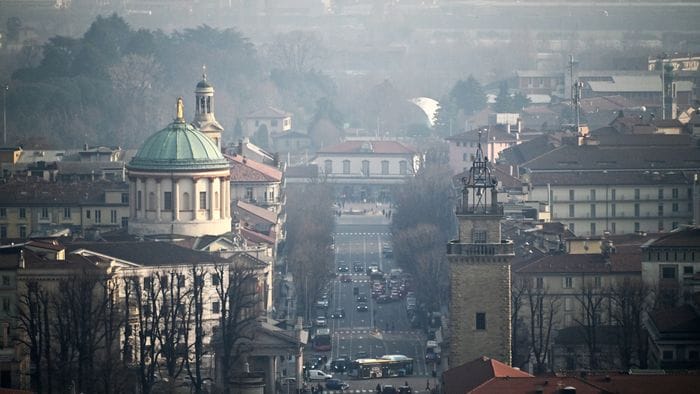 smog bergamo oltre i limiti scattano le misure antinquinamento da Ecodibergamo.it smog bergamo oltre i limiti scattano le misure antinquinamento