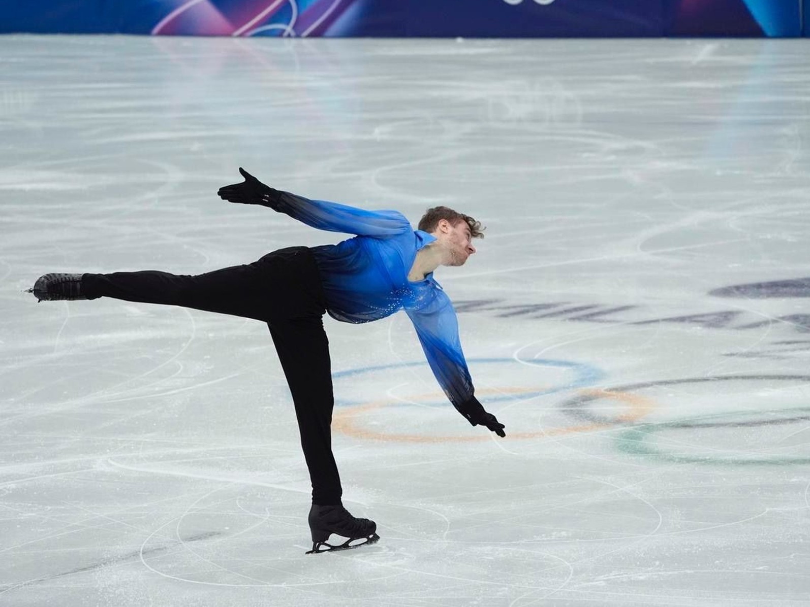 Matteo Rizzo affronta la trottola nel programma libero della gara a squadre