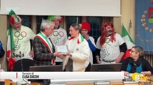 Zanica, l'abbraccio alla pattinatrice Sara Conti