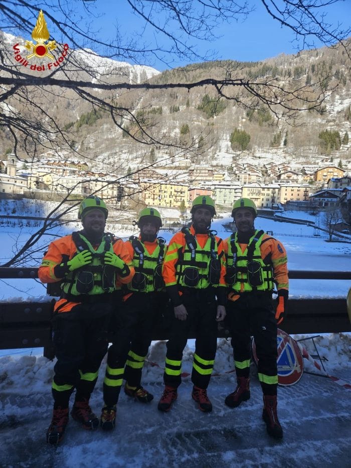 Quattro dei soccorritori che hanno preso parte all’esercitazione