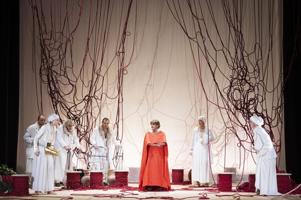 Lella Costa Lisistrata al Donizetti