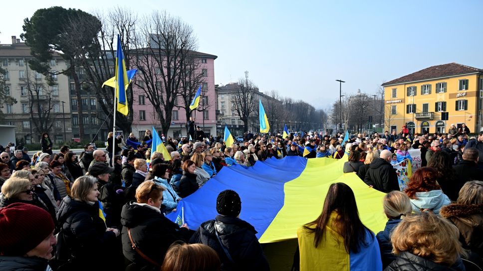 Una manifestazione a Bergamo per la pace in Ucraina
