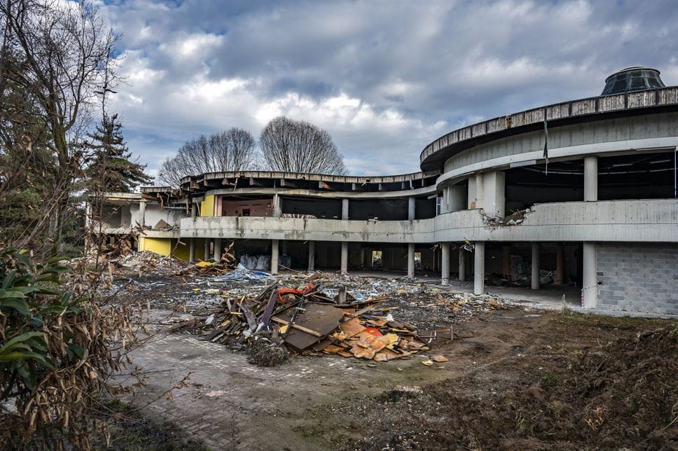 Sono partite le demolizioni, a breve inizierà anche la costruzione delle nuove palazzine