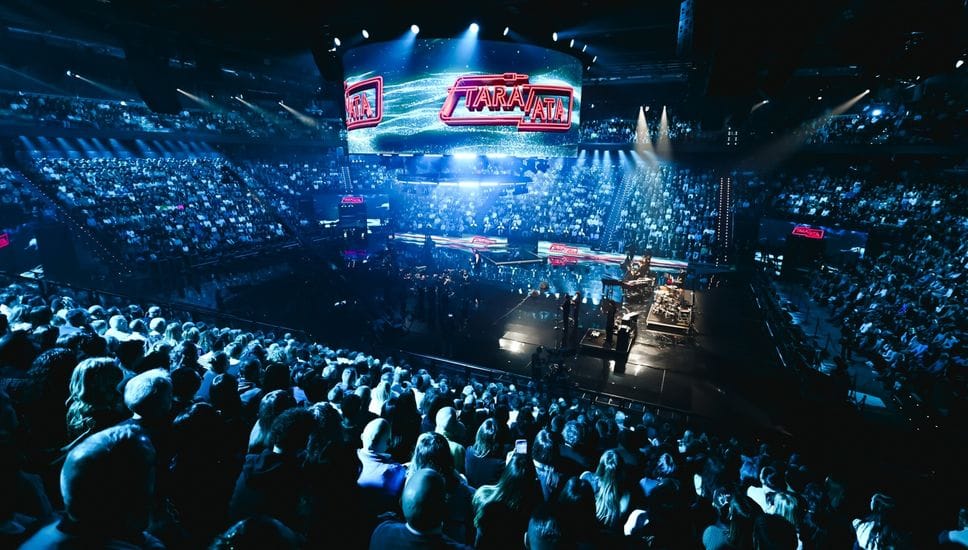 Una veduta dall’alto della ChorusLife Arena gremita durante lo spettacolo