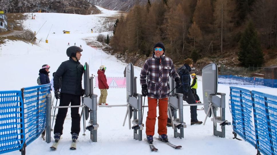 Sciatori ai Piani di Bobbio in una foto d’archivio