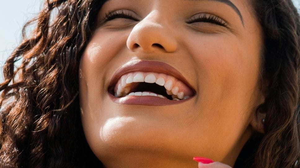 Anche una corretta igiene orale tutela la salute e la dignità delle persone anziane