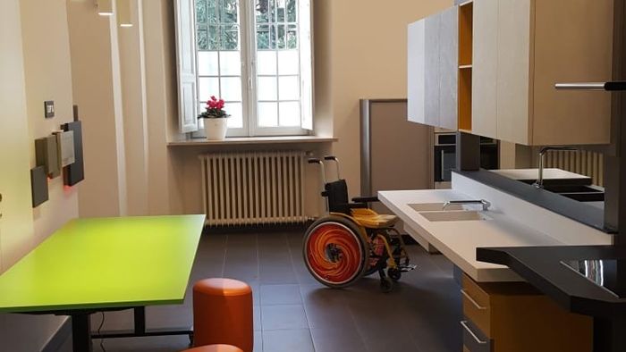 a bergamo lo spazio domotico dove si costruisce autonomia