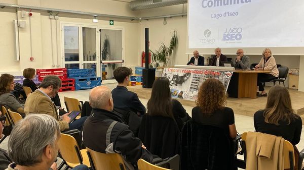 Un momento della presentazione del Patto di comunità