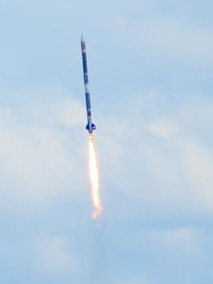 L’officina Cannarozzi ha realizzato lo stampo per l’ogiva, alcuni elementi centrali più alcune parti di alluminio interne