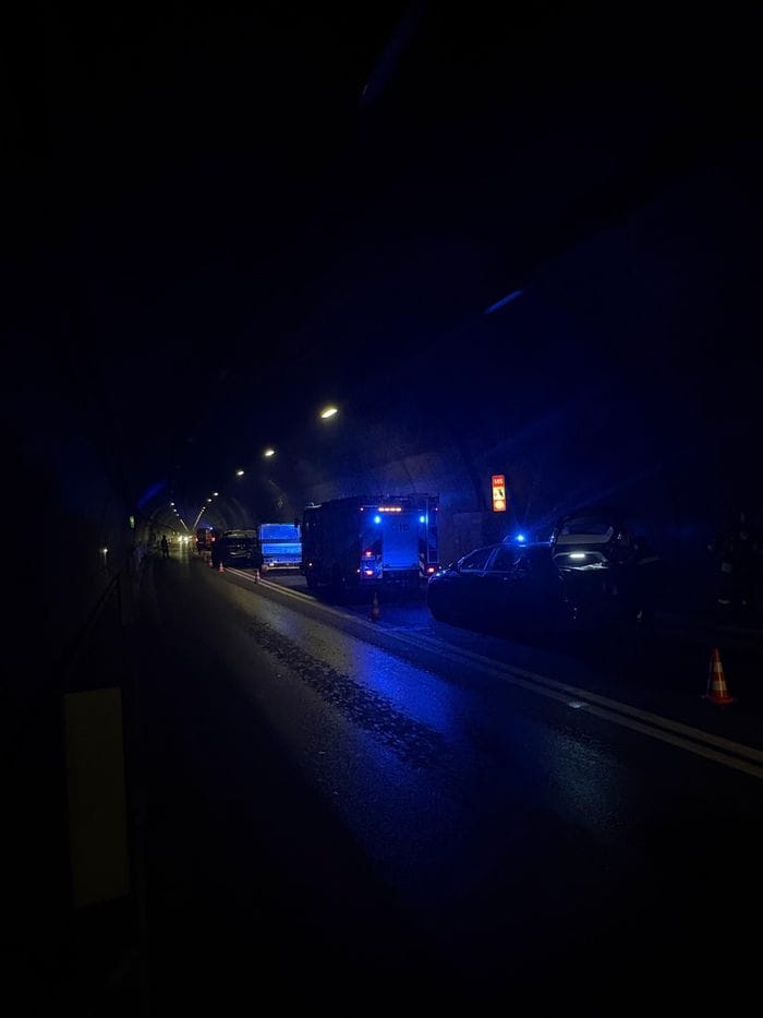 I mezzi coinvolti nel tamponamento a catena