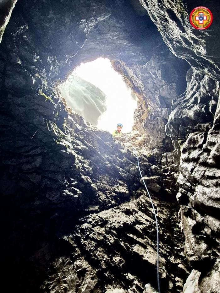 Il crepaccio dove è caduto l’uomo