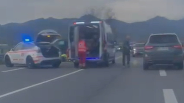 pedrengo si scontra con un8217auto motociclista 29enne in gravi condizioni