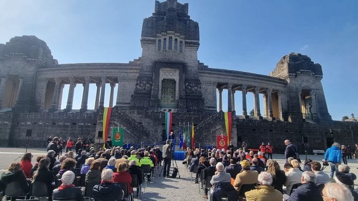 bergamo ricorda le vittime del covid memoria e responsabilit224 collettiva le foto