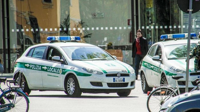 bergamo fermato per un controllo doveva scontare tre anni per rapina