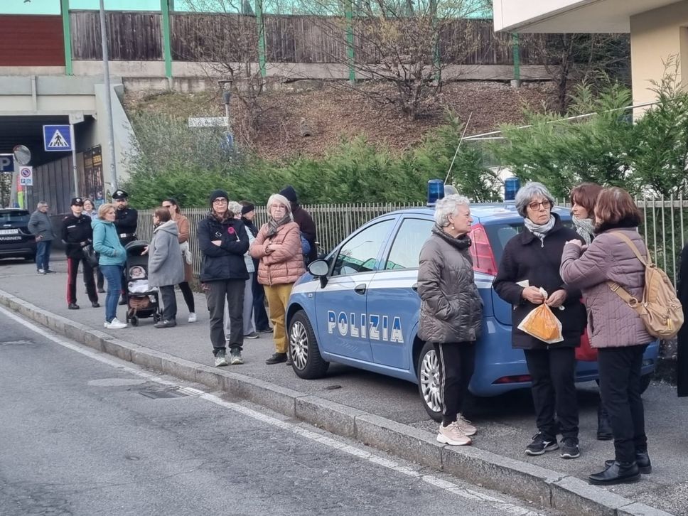Un centinaio alla commemorazione