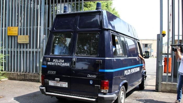 femminicidio dongellini dimesso dall8217ospedale e portato in carcere si 232 avvalso della facolt224 di non rispondere