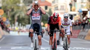 L’arrivo della Sanremo 2025: successo di Mathieu van der Poel