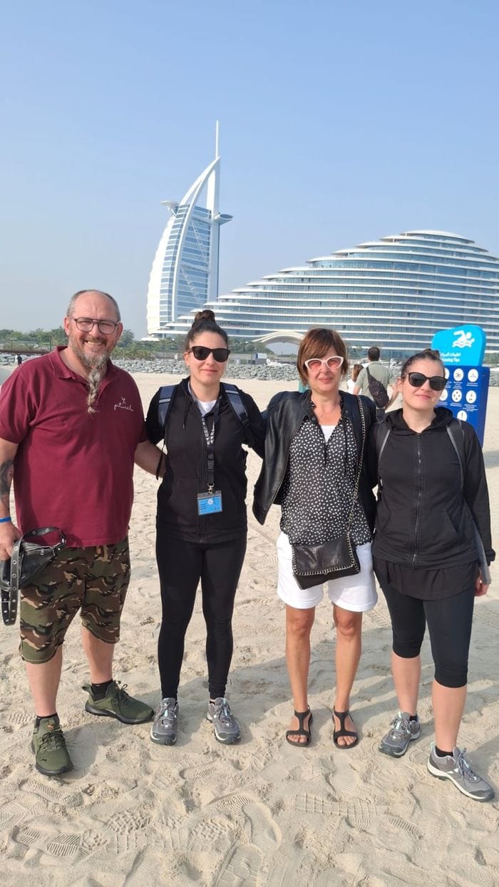 Mauro Suzzi, Laura Costa, Cristina Panno e Vittoria Sassi in un momento felice del loro viaggio