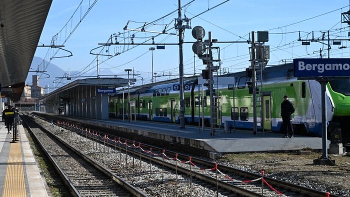 https://storage.ecodibergamo.it/media/photologue/2026/3/2/photos/cache/ferrovie-guasto-a-lambrate-possibili-disagi-sulla-linea-bergamo-milano_48f9cafa-164e-11f1-b839-8063e8bdc6b5_1920_1080_v3_large_16_9.jpg