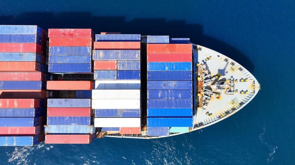 I trasporti eccezionali marittimi avvengono anche in formato “break bulk”, senza container e con le merci libere in stiva o sul ponte delle navi