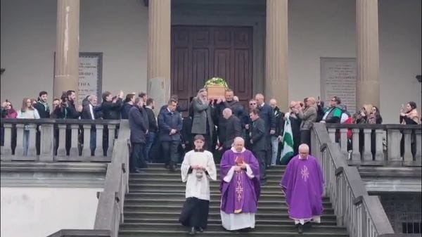 A Pontida l'ultimo saluto a Umberto Bossi