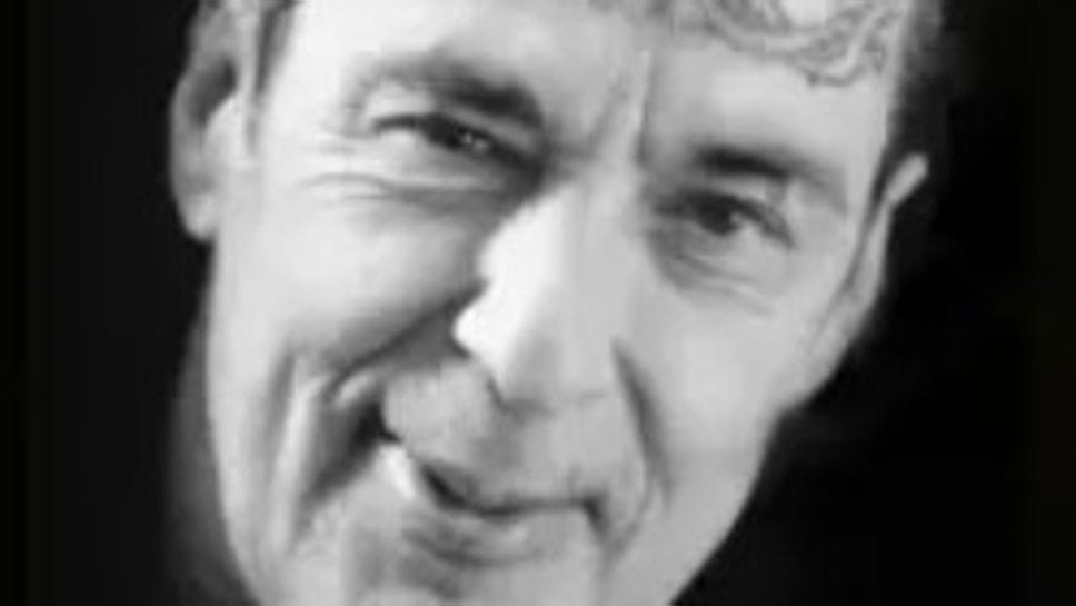 Addio a Stefano Caglioni, l’artista controcorrente che ha lasciato un segno a Bergamo